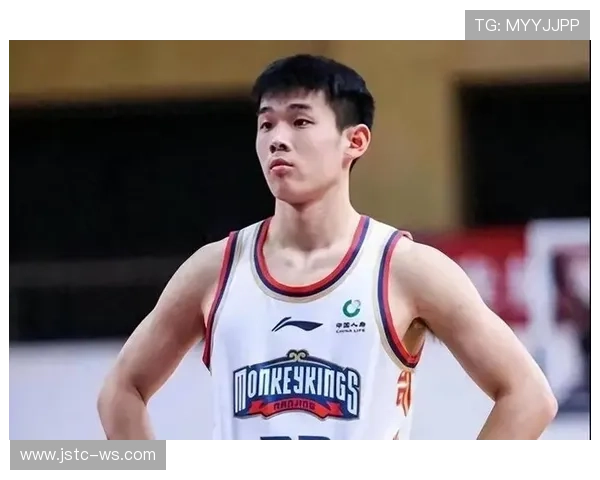 林葳前往俄勒冈大学小吧询问杨瀚森的感想与未来聚餐计划